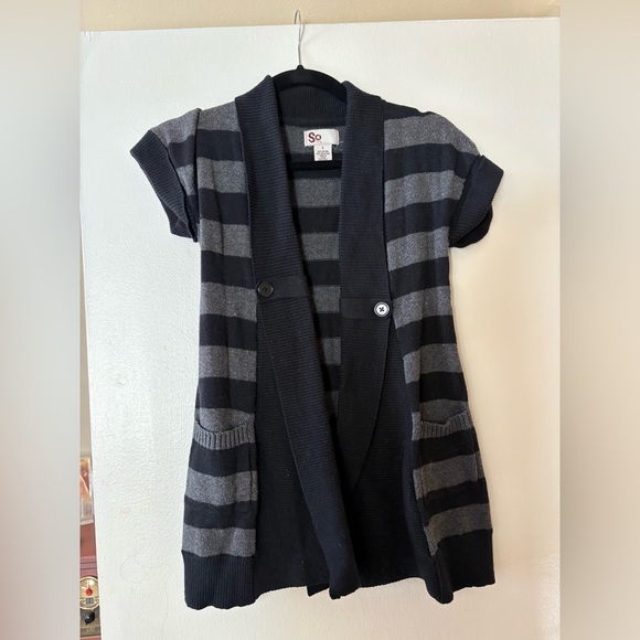 So sweater size S - Picture 1 of 3